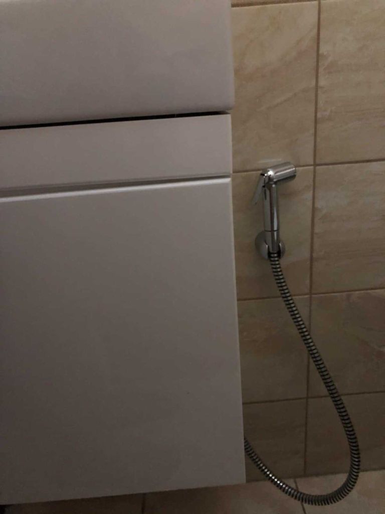Продава се Тристаен апартамент в Плевен, Широк център - 105 кв.м за 1686 €/кв.м - Снимка #11