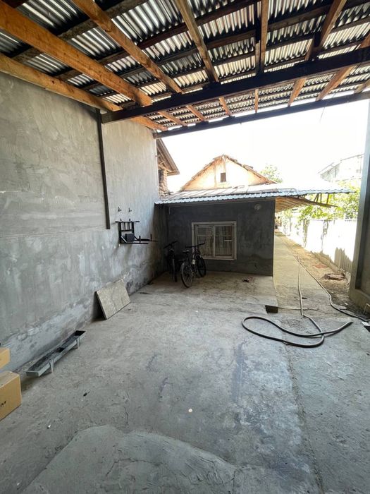 Yashnobodda 4 xonali tayyor hovli sotiladi 2.5 sotix