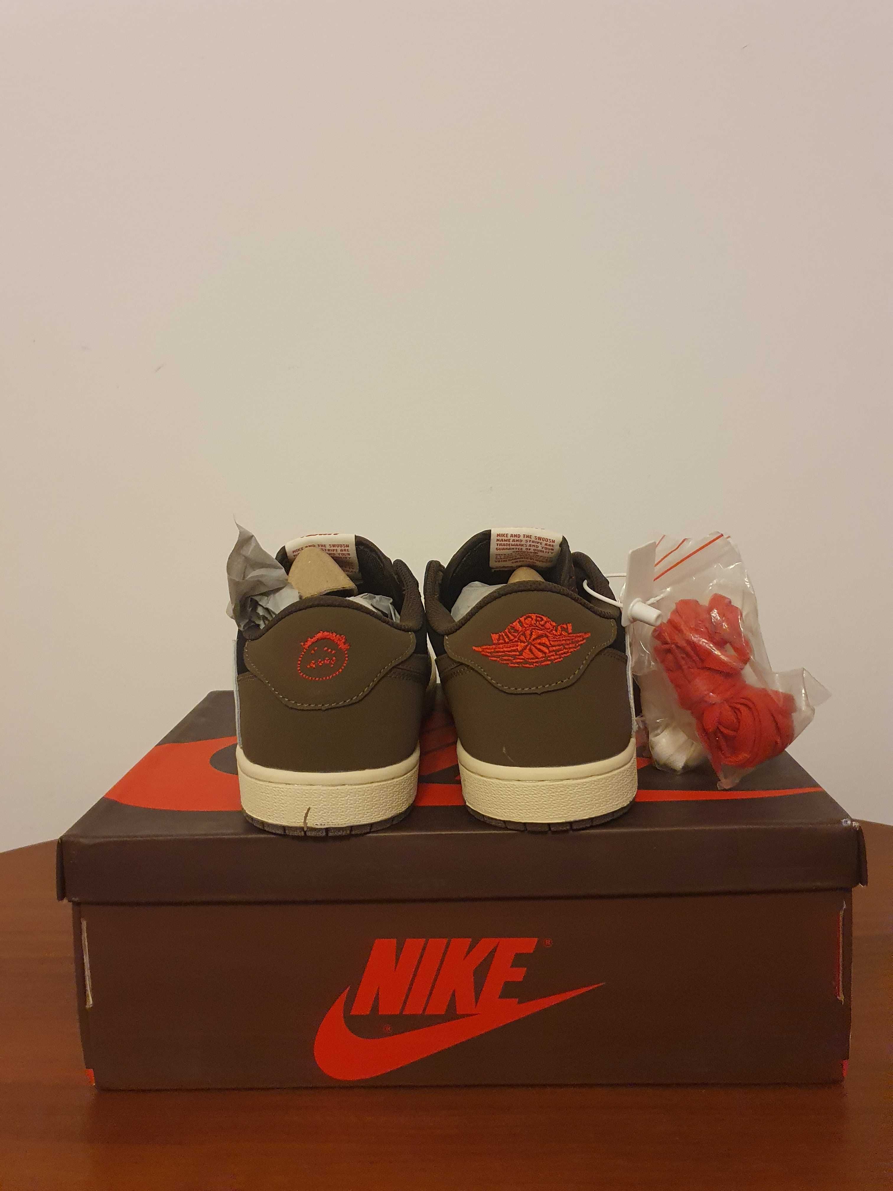 Air Jordan 1 Low Travis Scott