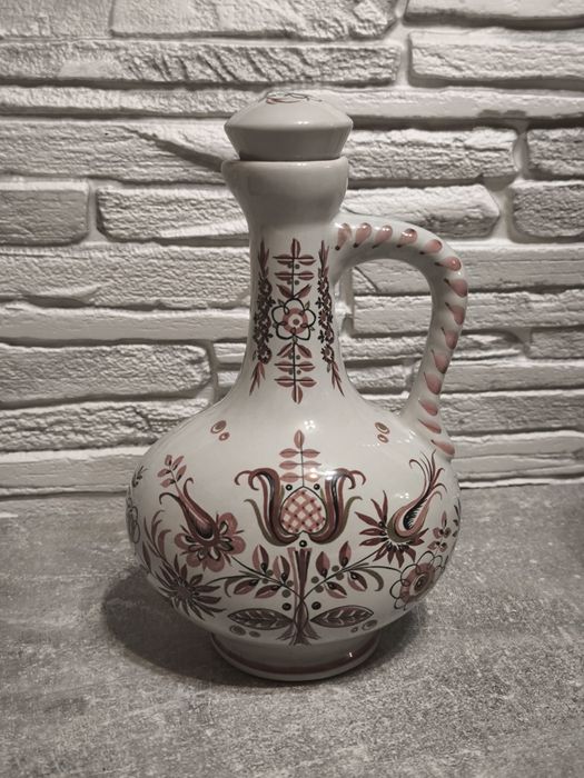 Порцеланова бутилка