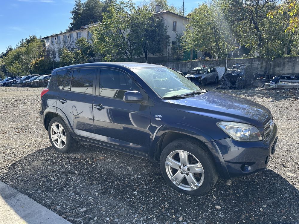 Toyota Rav4 2.2dcat 177 кс НА ЧАСТИ!