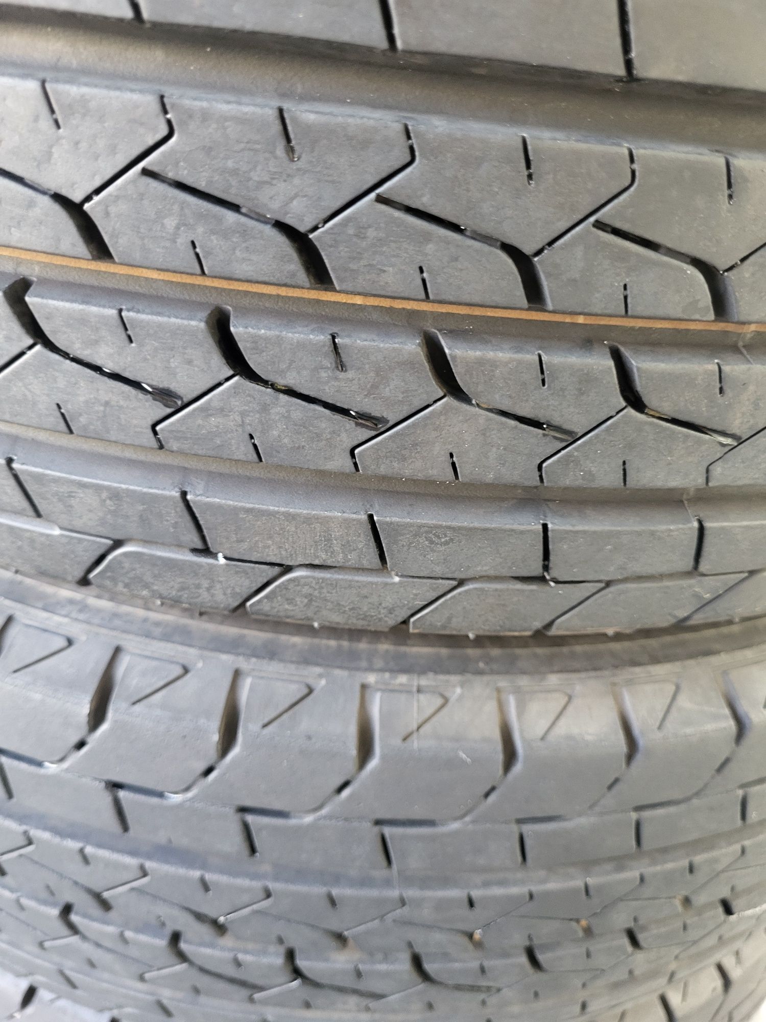 4 бр летни 205/65/16 C Bridgestone