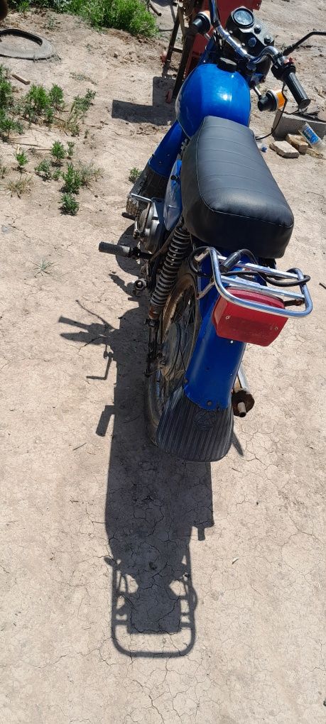 Mototsikl srochni sotiladi