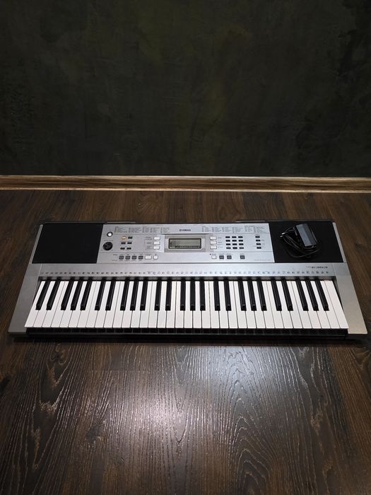 Пиано Yamaha PSR E353