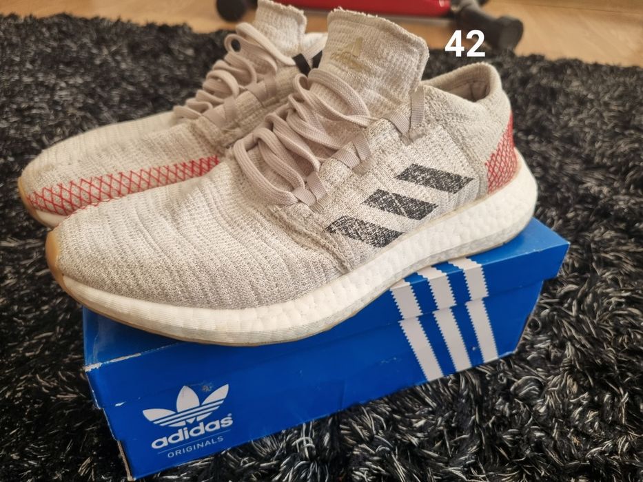 Adidasi 42 originali