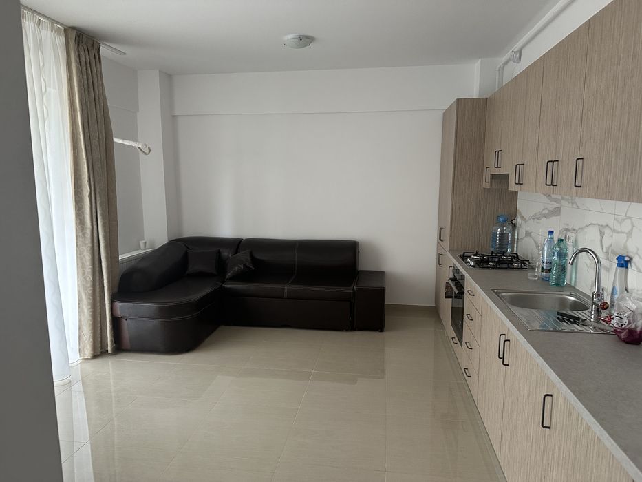 Inchiriez studio cu loc de parcare, 5 min metrou Berceni