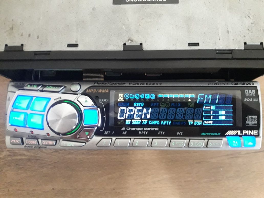 Pioneer deh p77mp Alpine cde w203ri  cda 9812rb