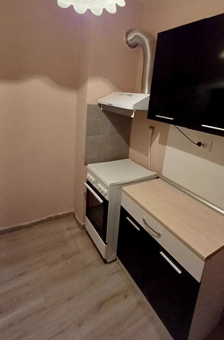 Продава се Двустаен апартамент в Бургас, Славейков - 42 кв.м за 2215 €/кв.м - Снимка #4