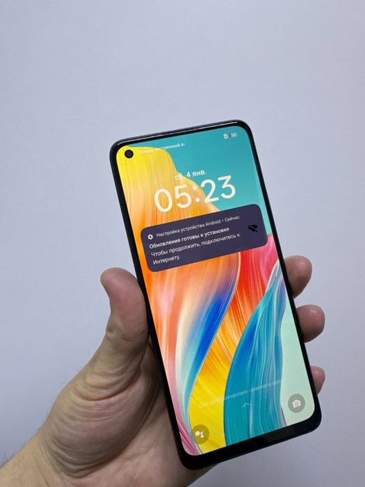 Oppo A78.