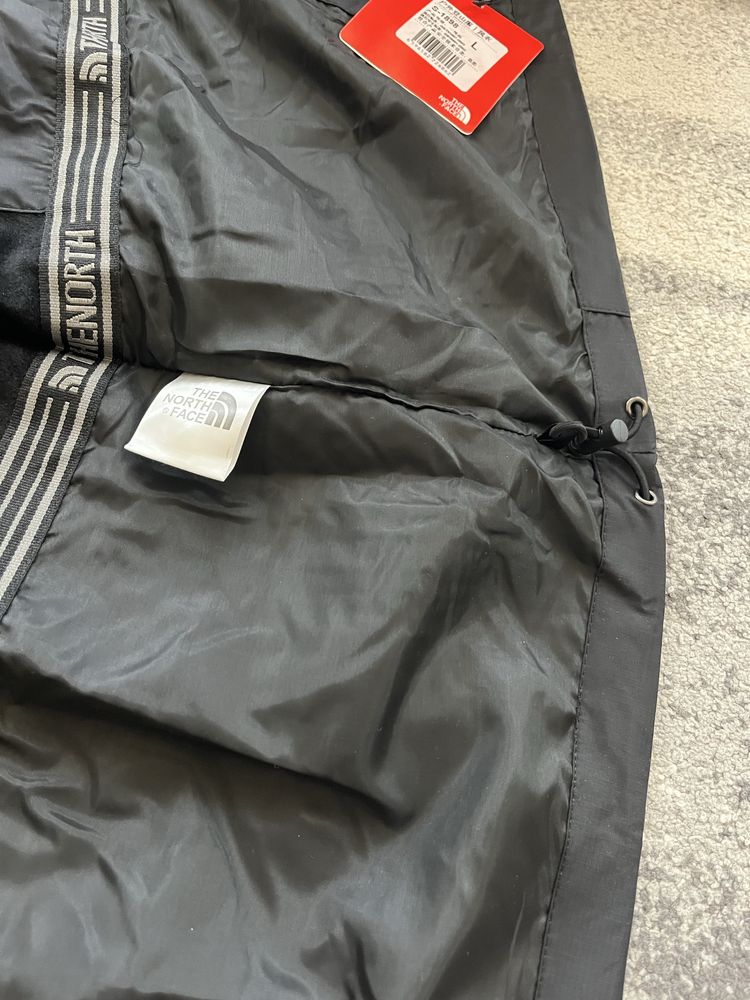 Детско яке the north face чисто ново спешно!!