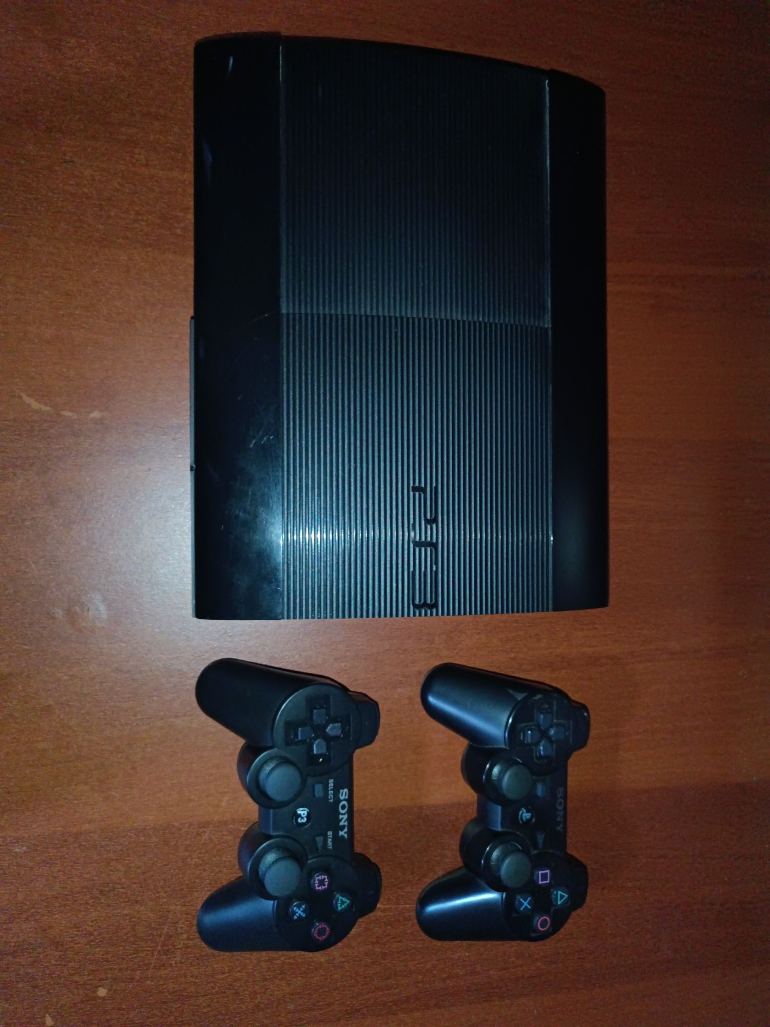продается Playstation 3 с играми вместе