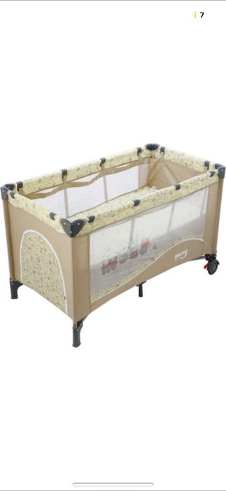 Pătuț pliabil cu 2 nivele, cu masă de înfășat