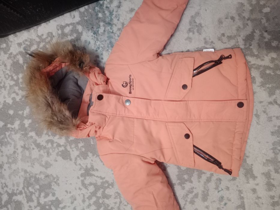 Продам зимнию куртку