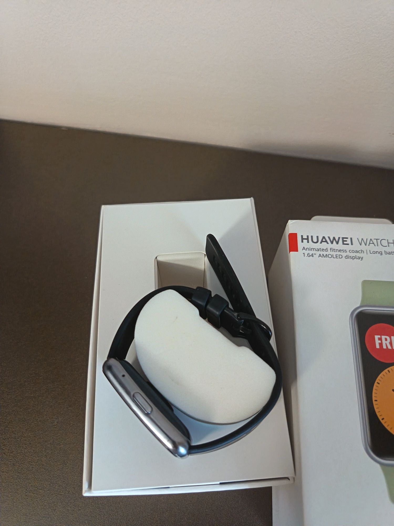 Смарт часовник Huawei fit B09