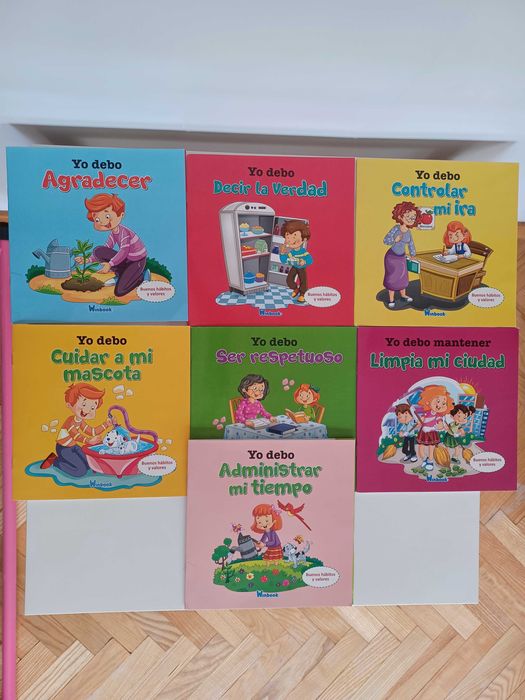 Продавам книги на испански.