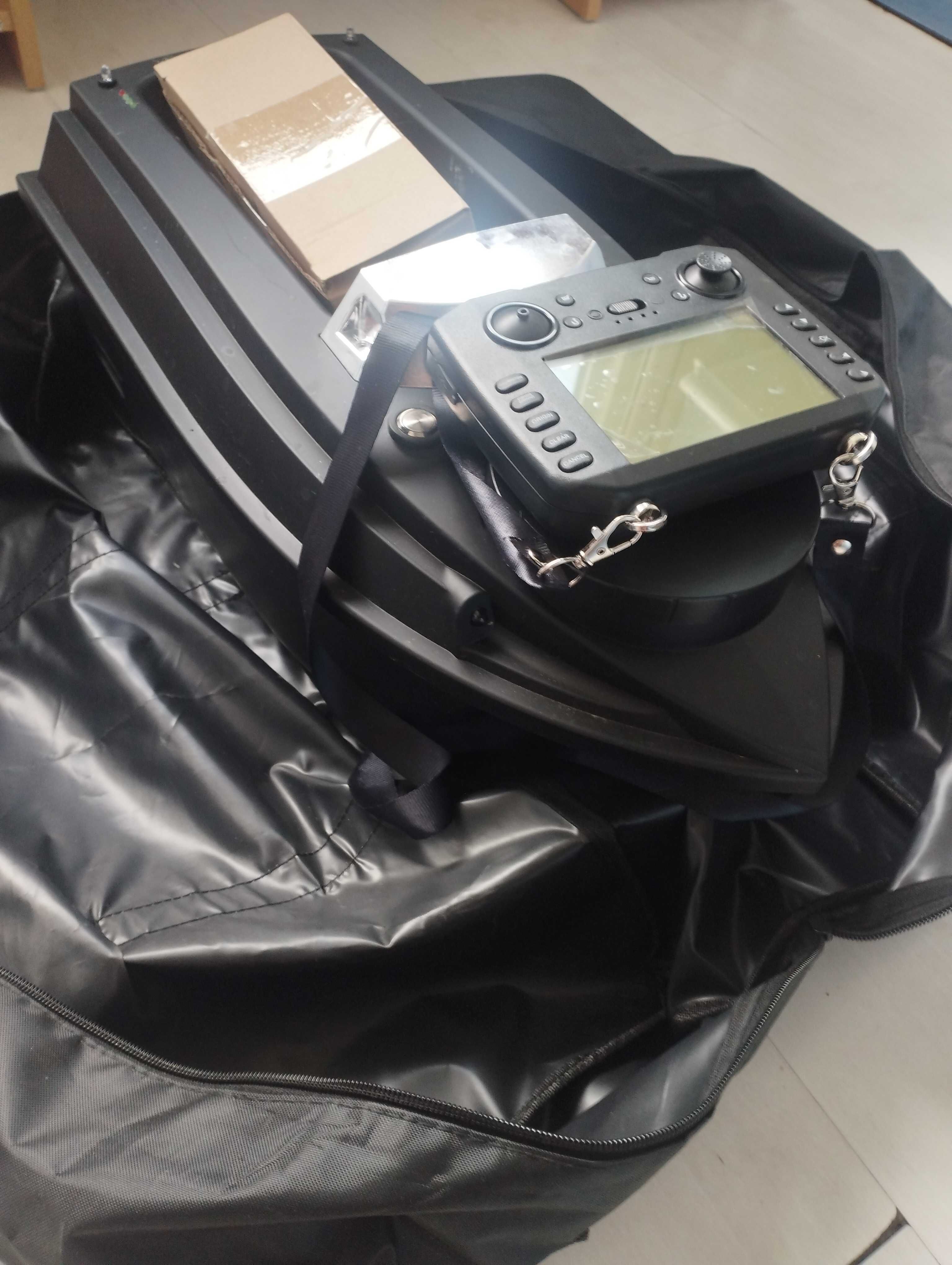 Лодка за захранка FlyTec V030 с GPS 180 точков