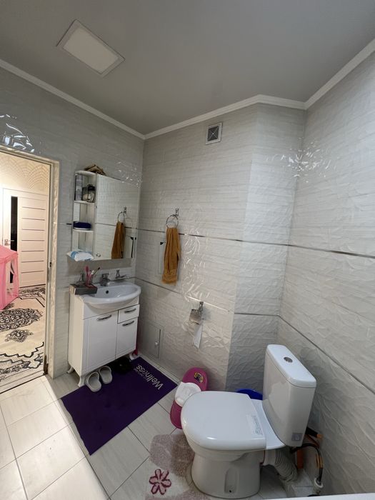 Ijaraga uy qizlarga sheriklikga