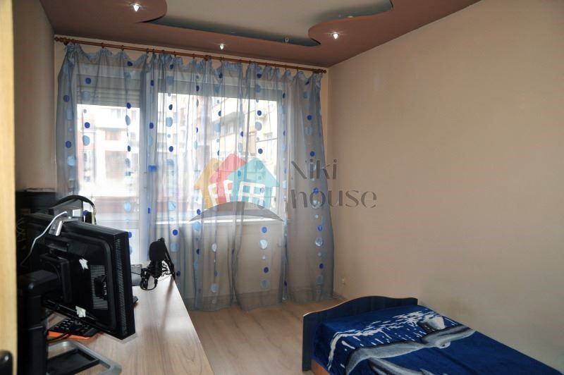 4-стаен в Варна-Зимно кино Тракия площ 96 цена 175000