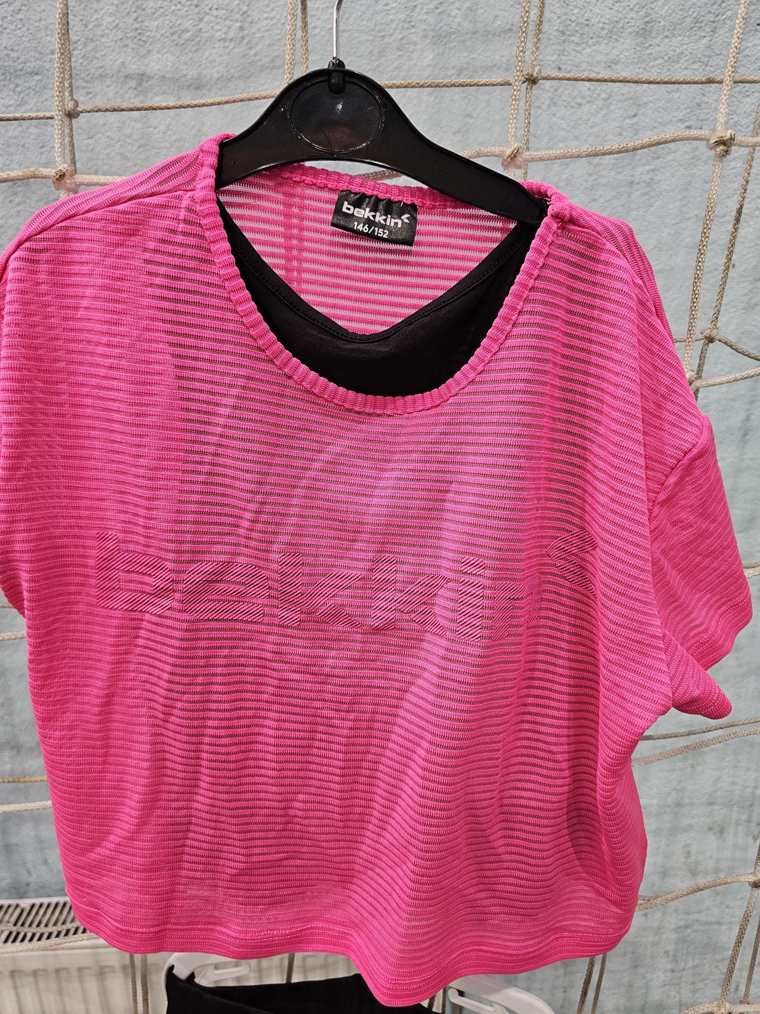 Compleu sport roz
