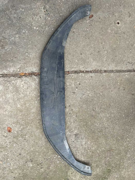 спойлер предна броня за шаран след 2011