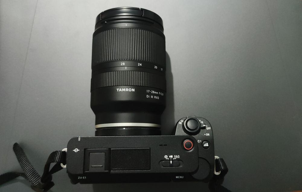 Продам Sony zv-e1