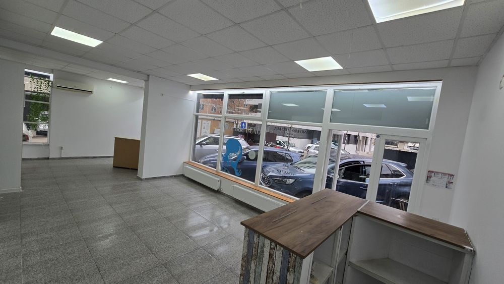 Spatiu comercial de închiriat in Militari Residence