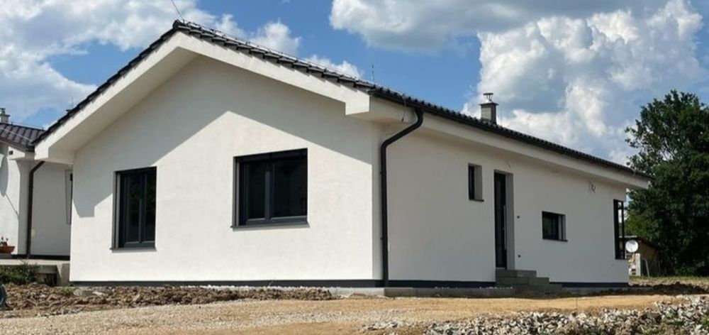 Containere modulare și garaje