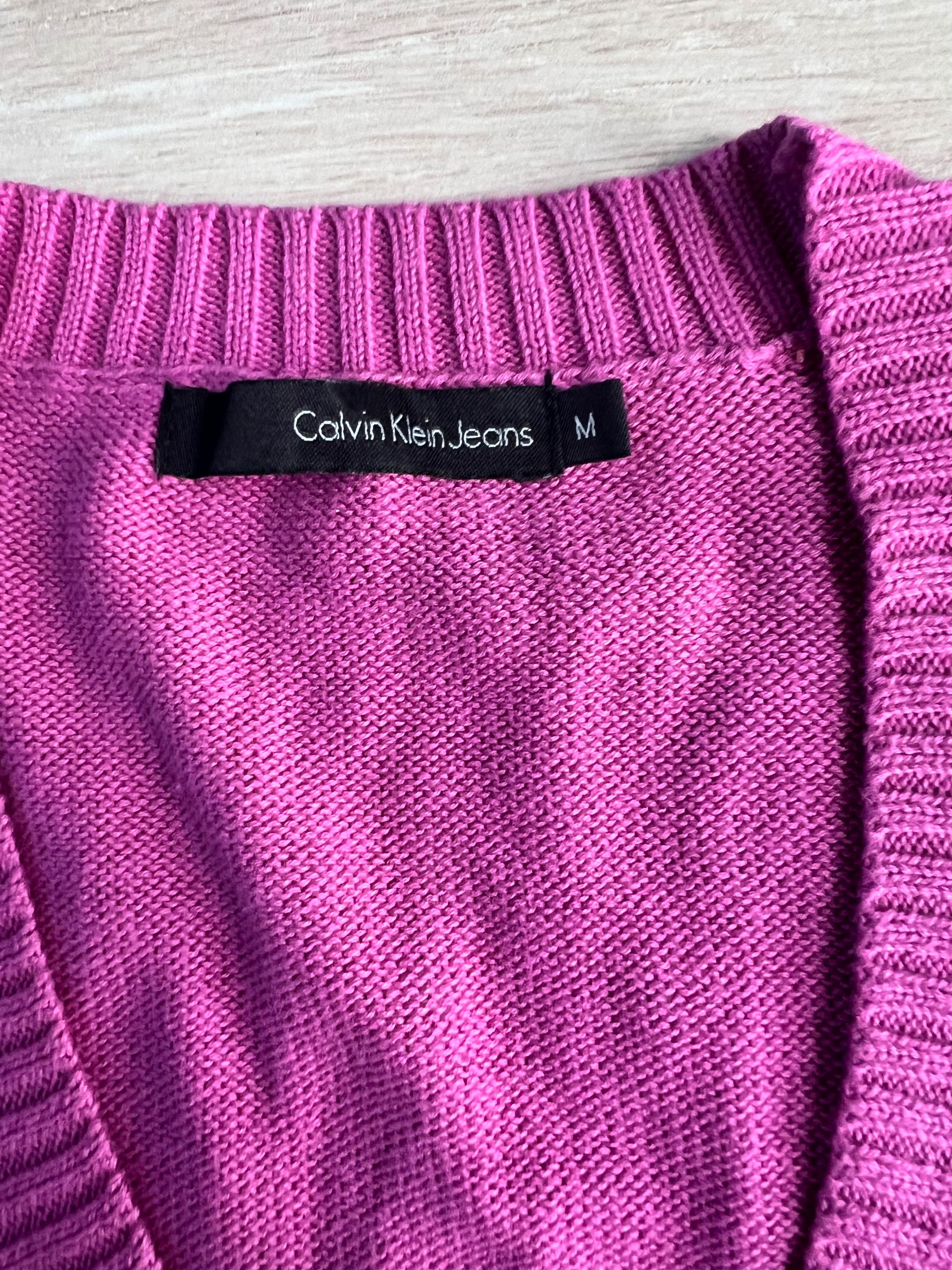 ЧИСТО НОВ Топ Calvin Klein Jeans