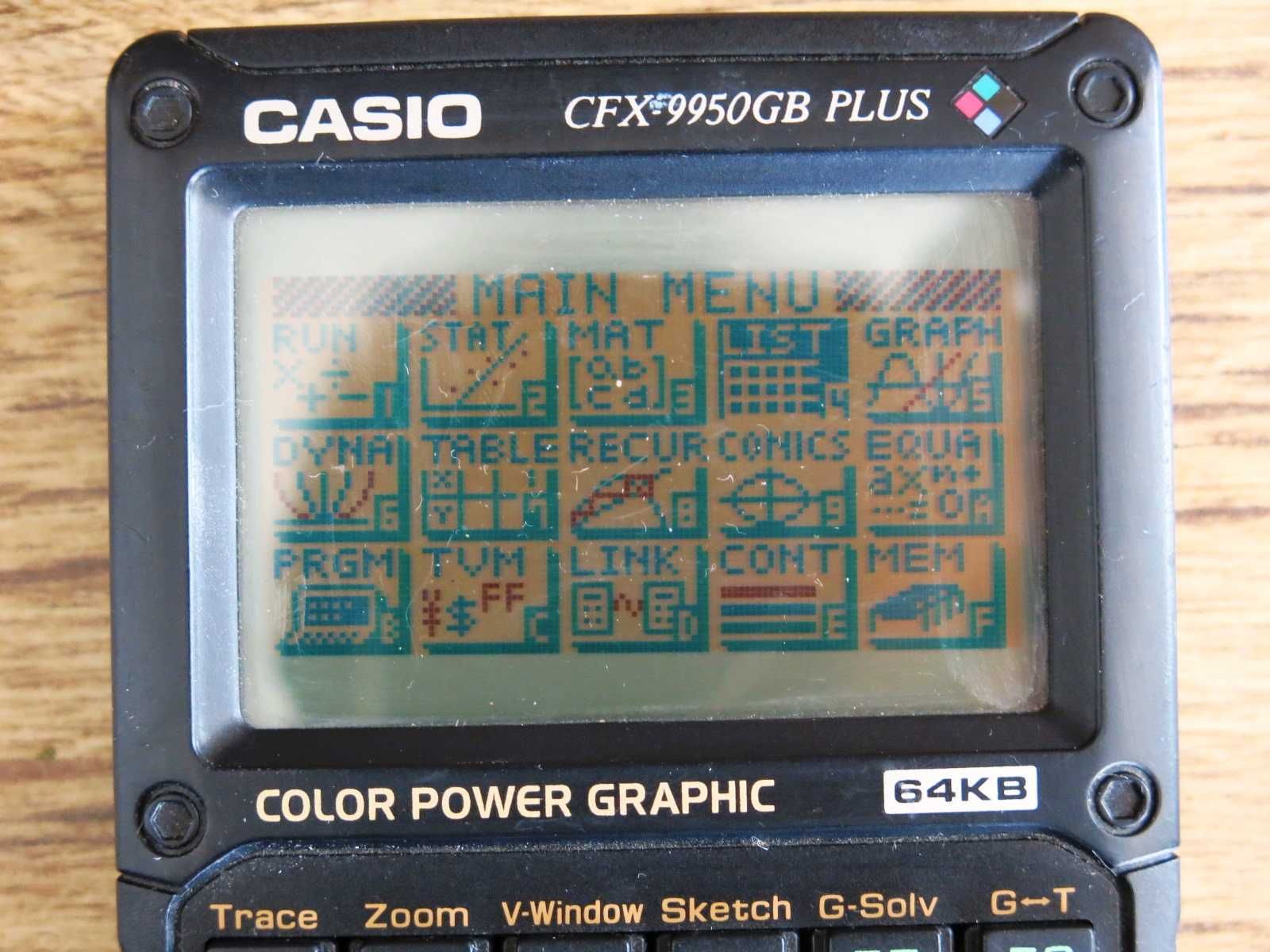 Научен графичен калкулатор Casio CFX-9950GB PLUS, цветен дисплей