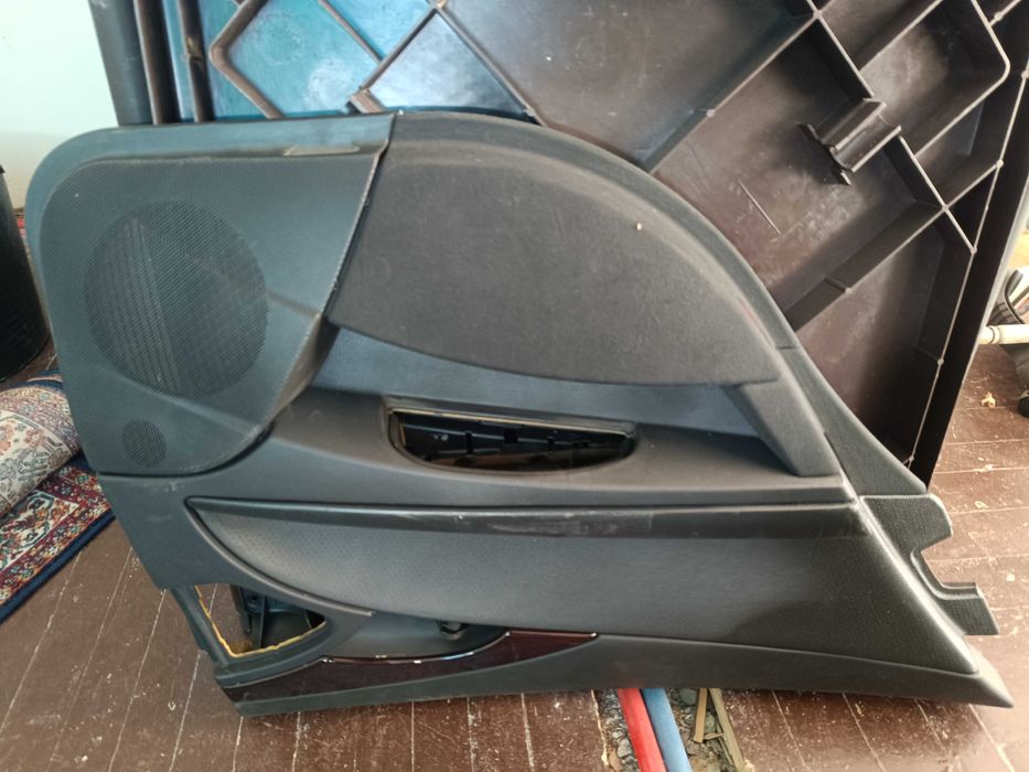 Части за Мерцедес Е 211