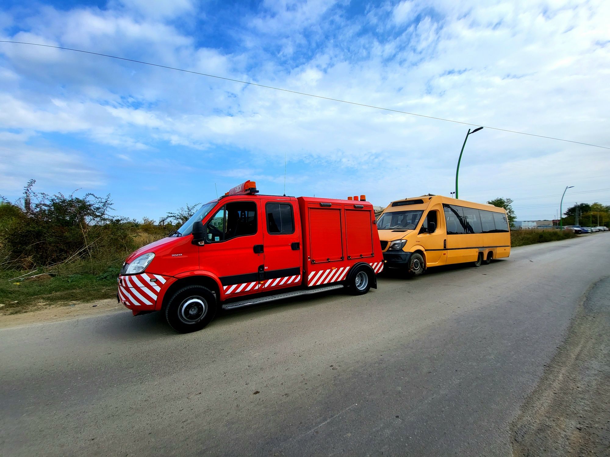 Tractari&Platforma.Auto Cu Roti Blocate,Dube.Transport Stivuitoare