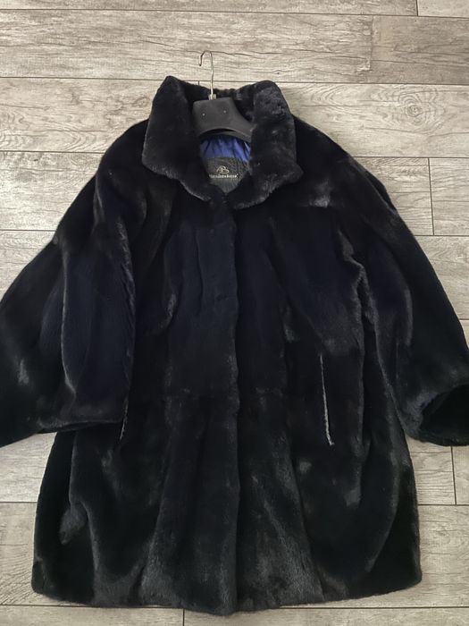 Продаю норковую шубу