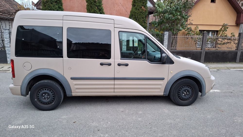 Ford Tourneo Connect Motor 1.8 diesel 110 cp an 2010 luna 11