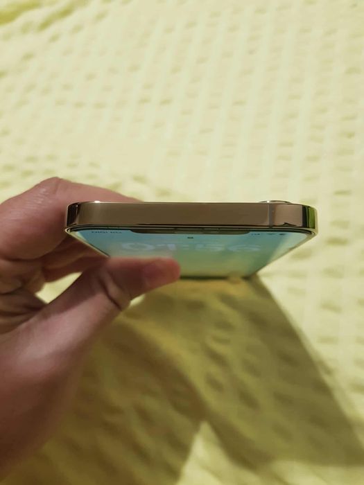 Vand iphone 12 pro max ca nou gold