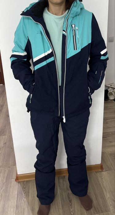Лыжный костюм в хорошем состояние