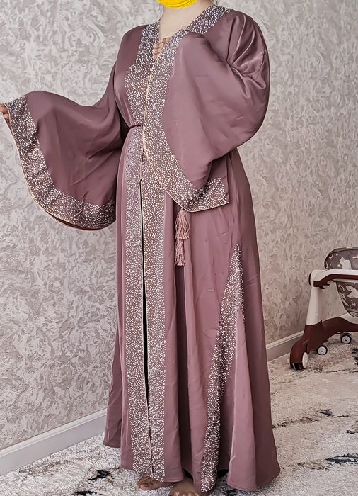 Абая ку́йлаклари сотилади