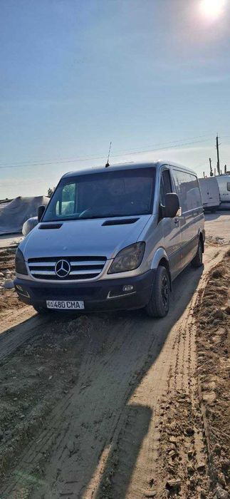 Sotiladi: Mercedes Sprinter (2012 yil)