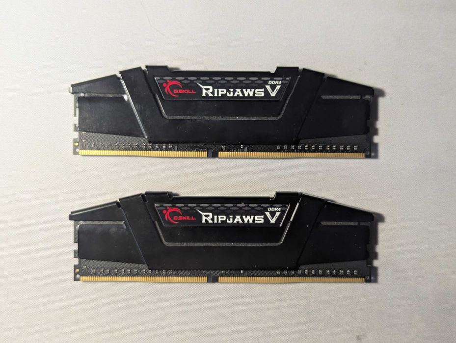 ОЗУ: DDR4 2х8 16GB 18CL 3200MHz