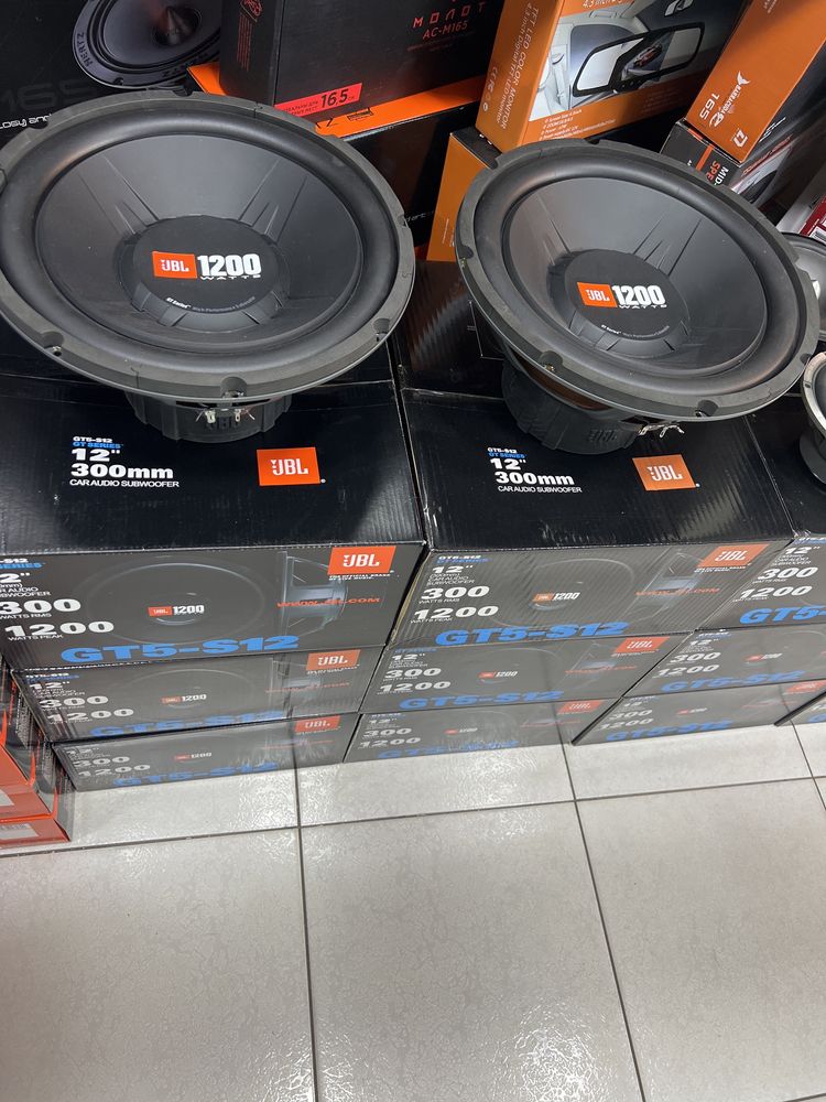 Сабвуфер  JBL 1200W