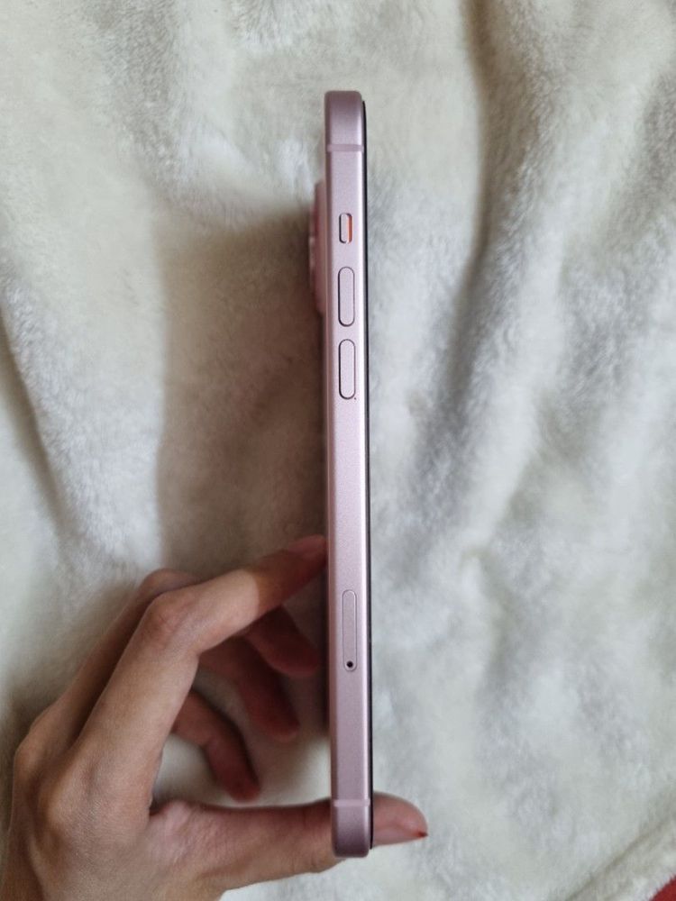 Продавам iPhone 15 plus pink / розов 256GB