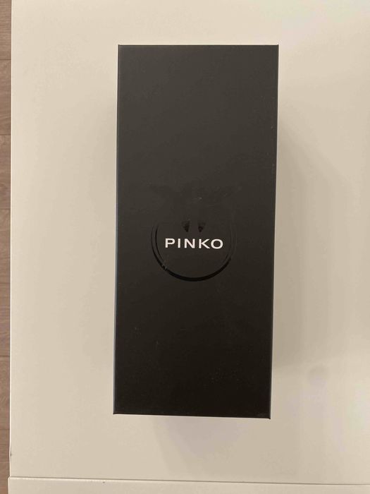 Обувки на PINKO