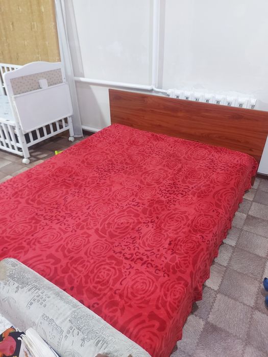 Продам кровать дешево
