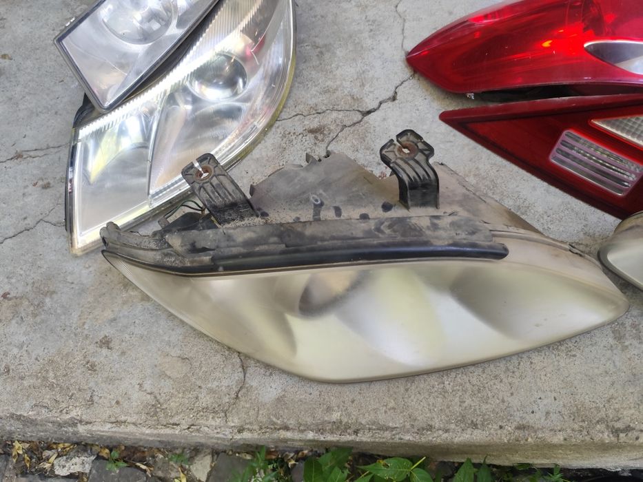 Фарове и стопове за рекистан 2000 година и нагоре