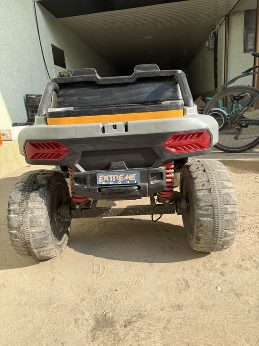 Продается детская машина