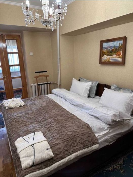 Сдается обмутроенная 3ком  квартира в аренду Ц 1! 700$