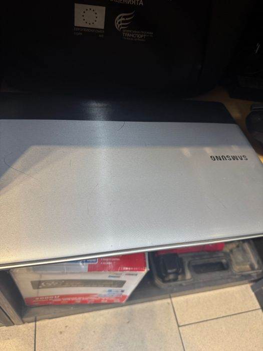 Лаптоп Samsung rv518