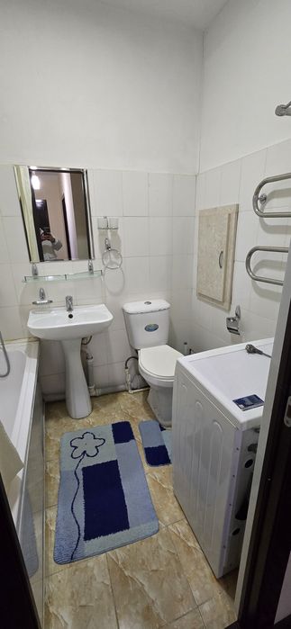 Срочно  сдаётся  квартира  сергели  5а 2 ком семья от метро  400 метр