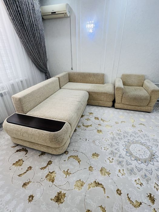Продам качественный раскладной диван.
