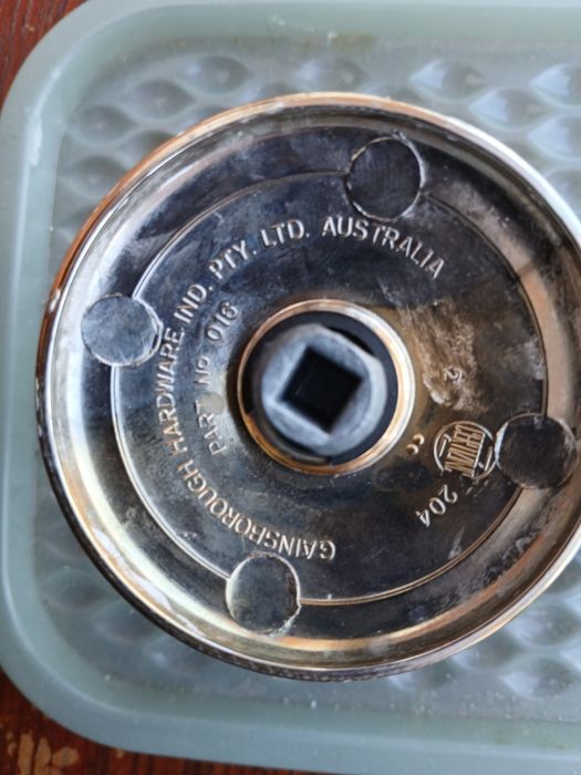 Manere usa portelan din Australia