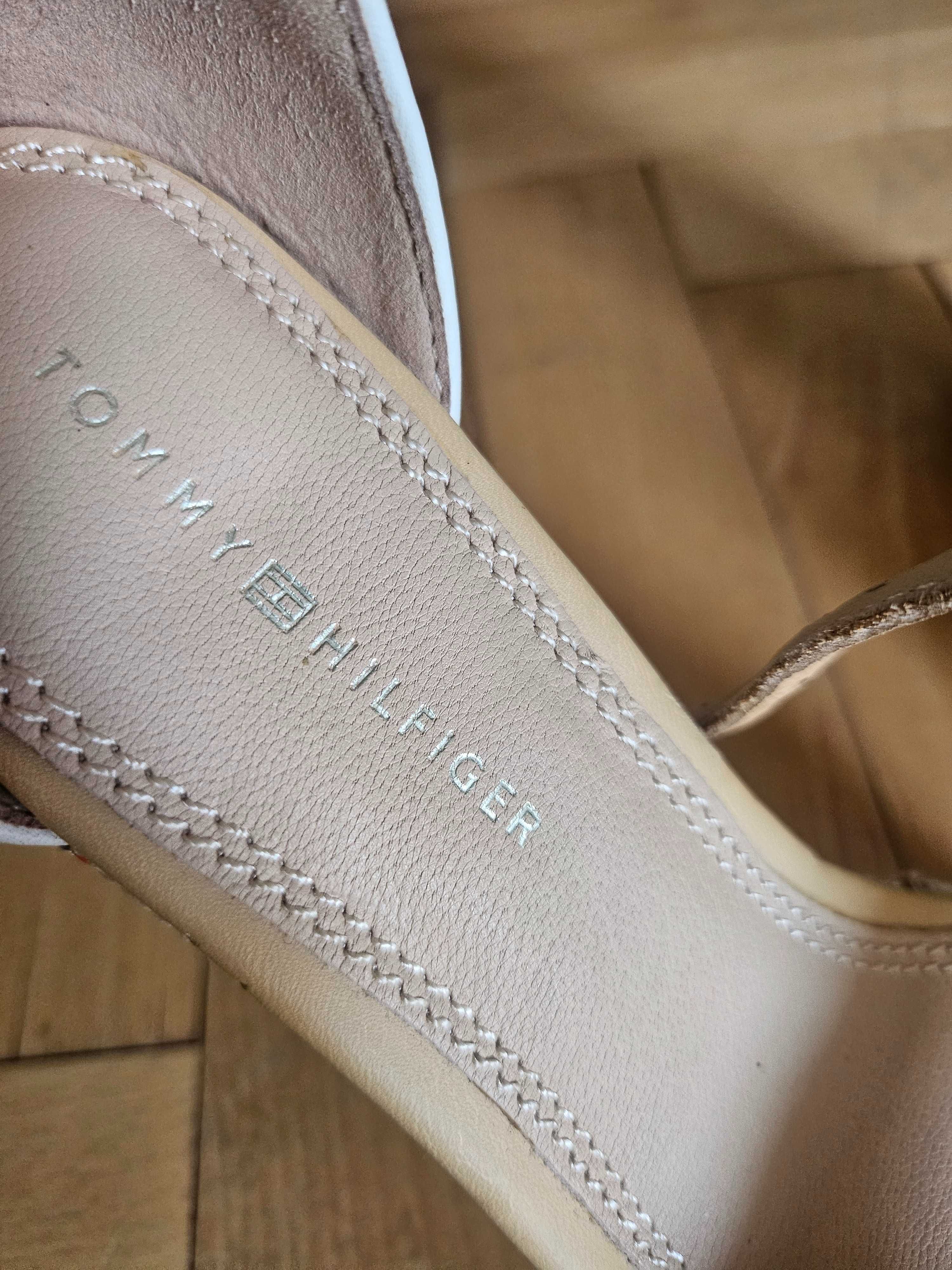 Нови кожени платформи на Tommy hilfiger